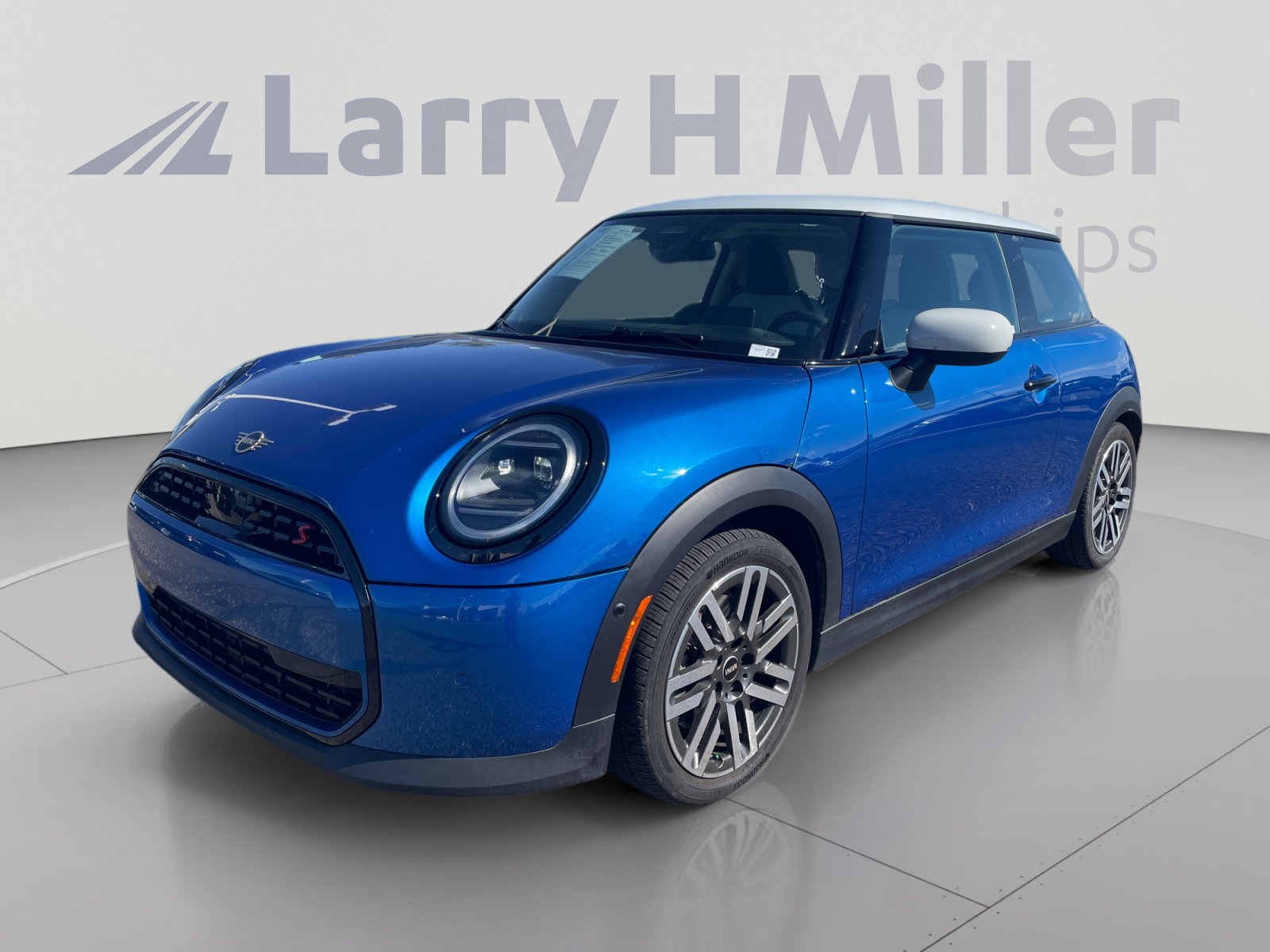 Used 2025 MINI Cooper S FWD image 1