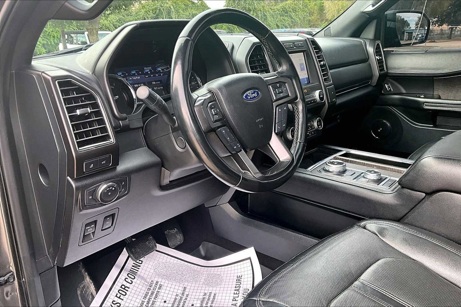 Used 2021 Ford Expedition Max Limited image 18