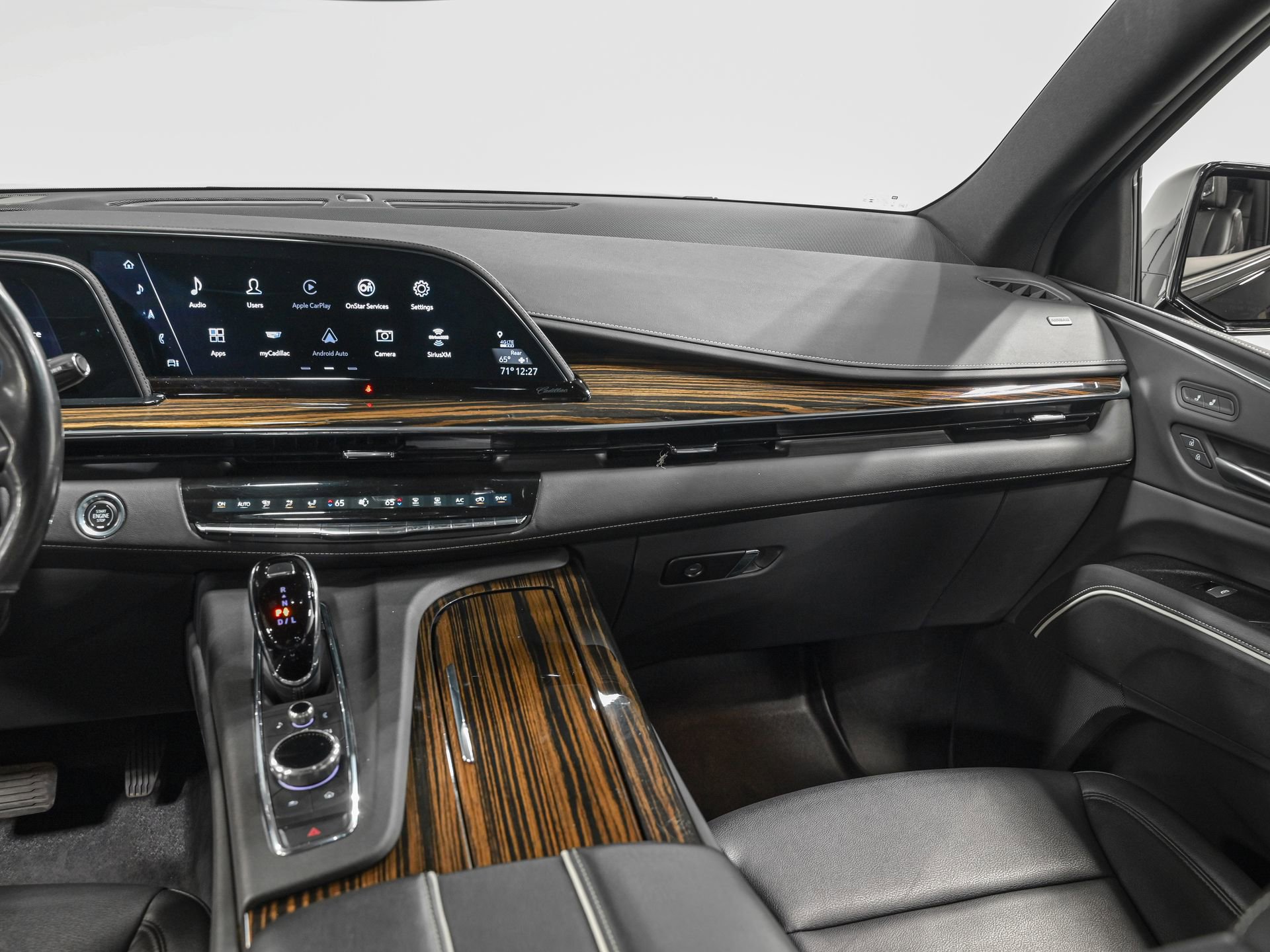 Used 2023 Cadillac Escalade ESV Luxury image 31