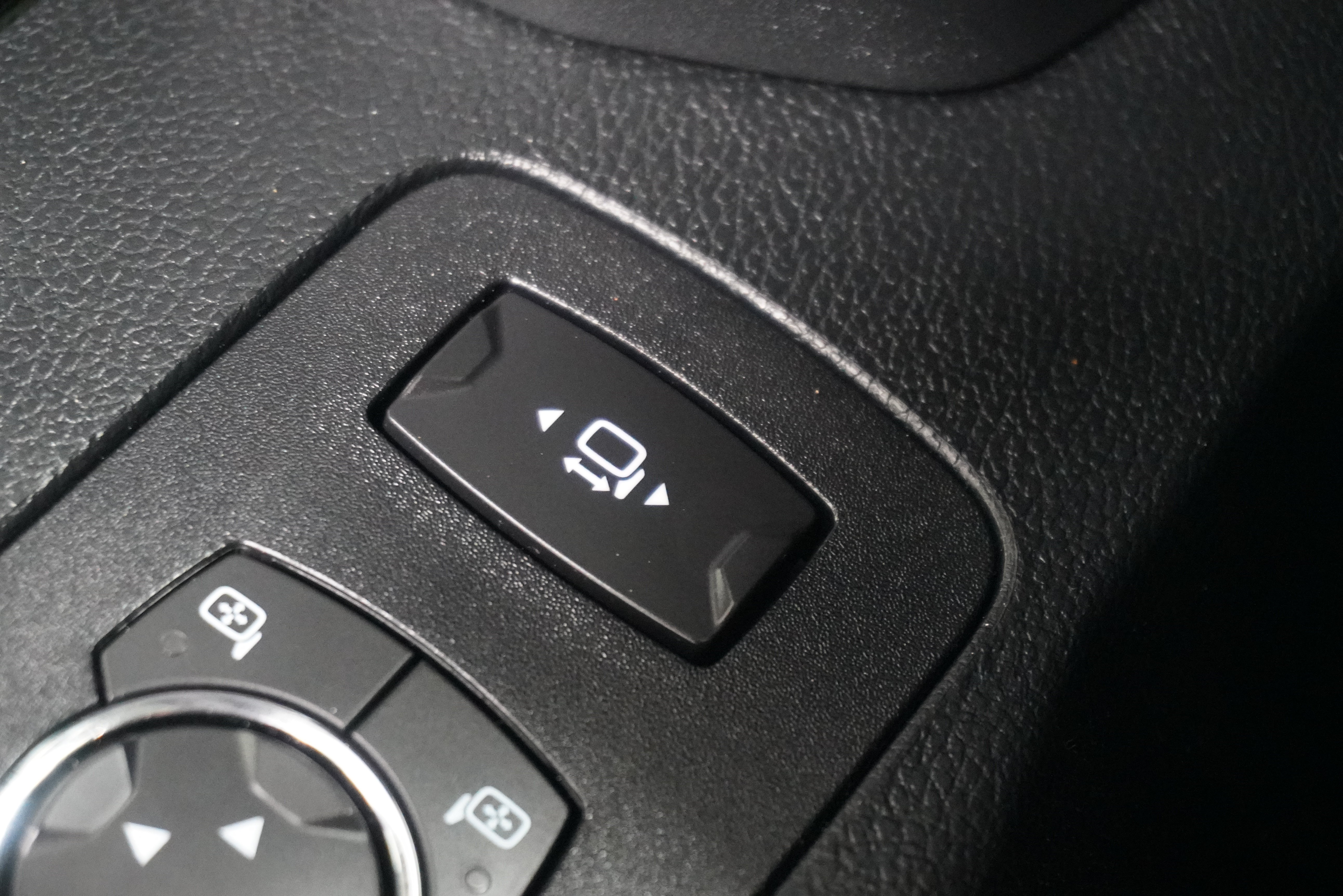 Used 2019 Ford F250 Lariat w/ Lariat Ultimate Package AWD/4WD image 31