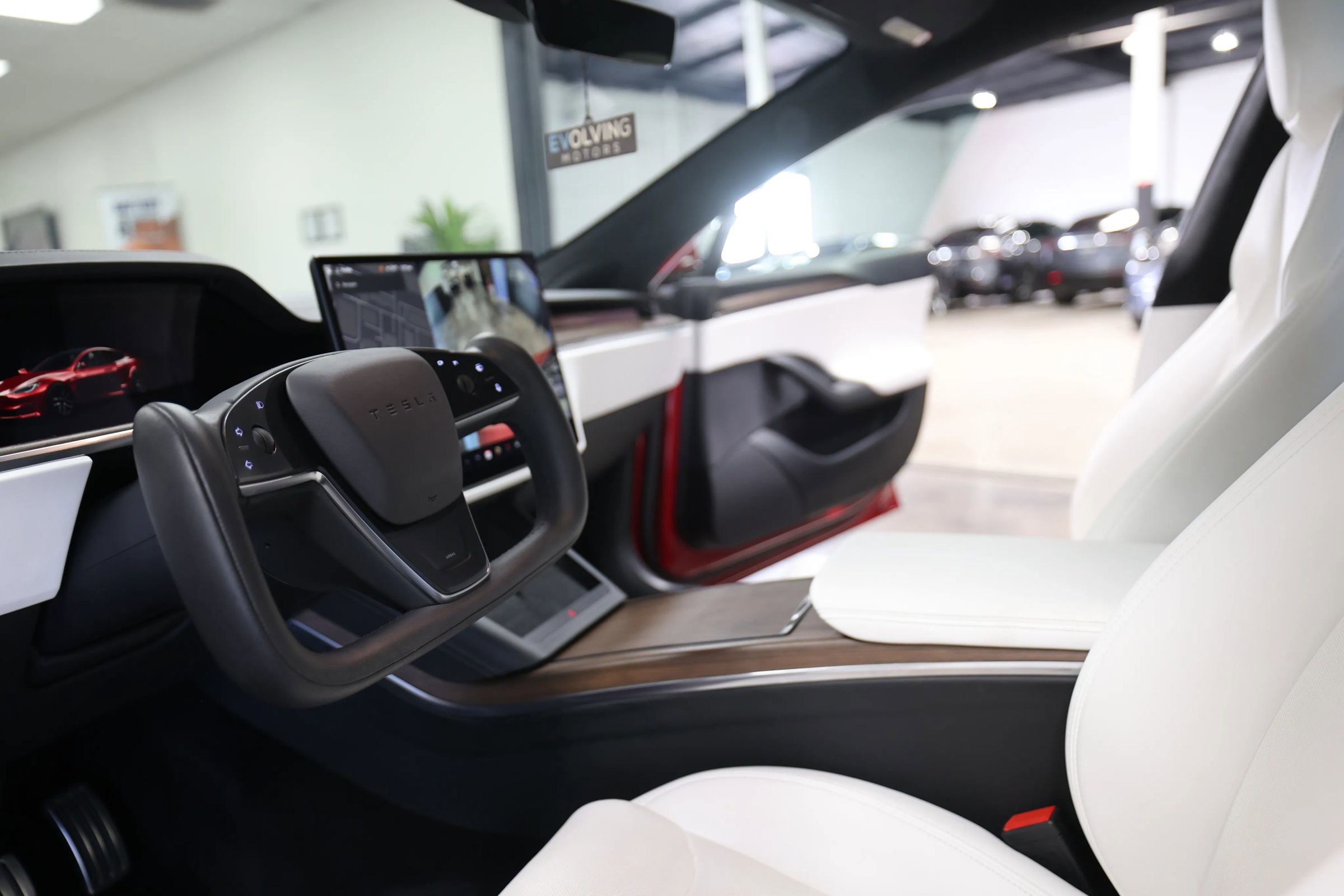 Used 2022 Tesla Model S Standard Range AWD/4WD image 30