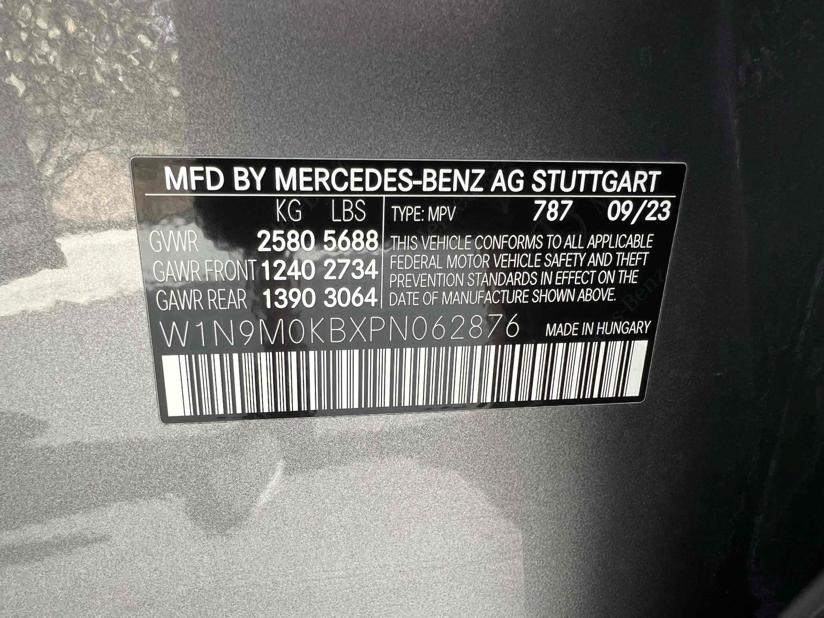 Used 2023 Mercedes-Benz EQB 300 4MATIC image 13