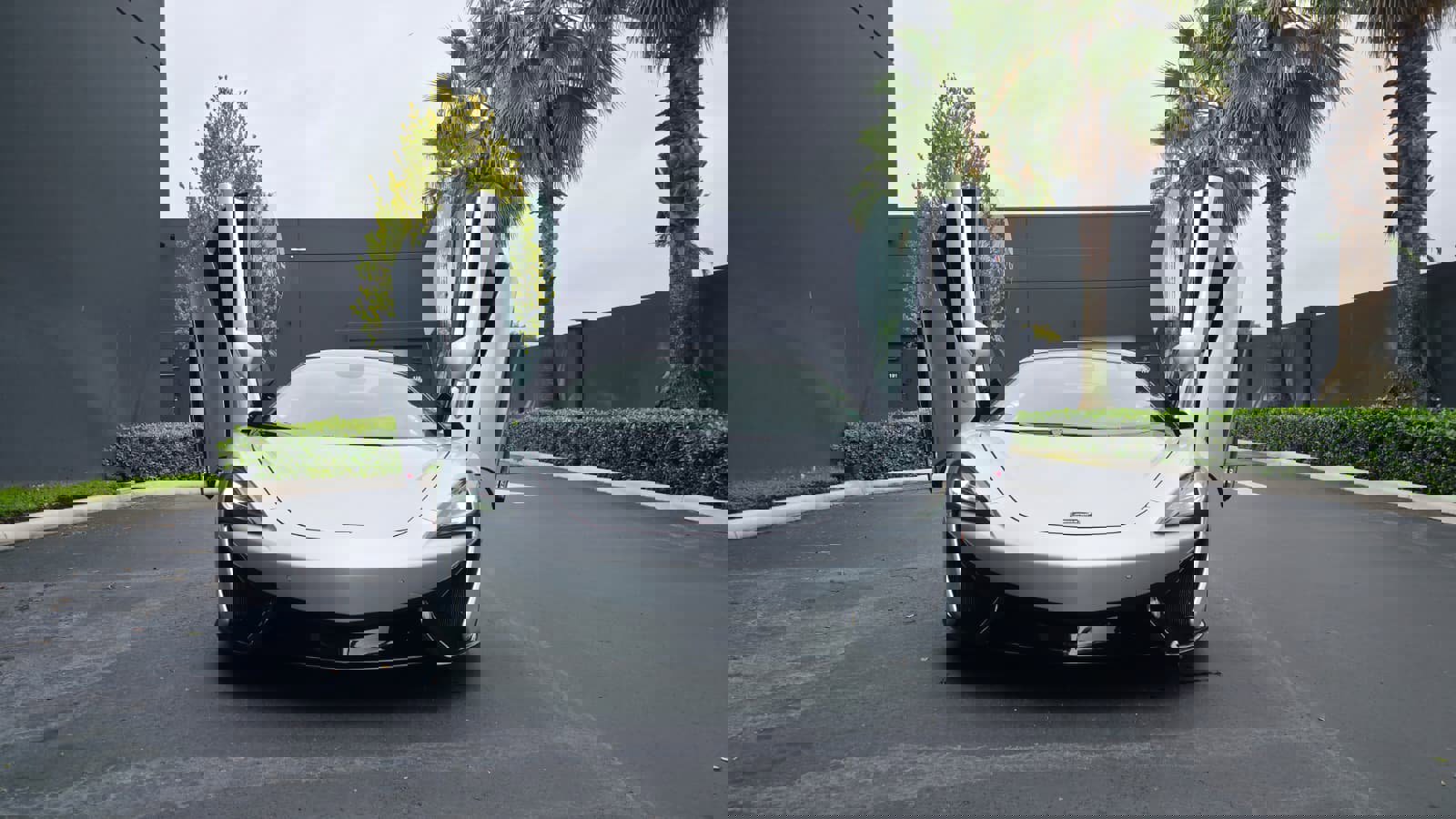 Used 2020 McLaren 570S Spider image 4