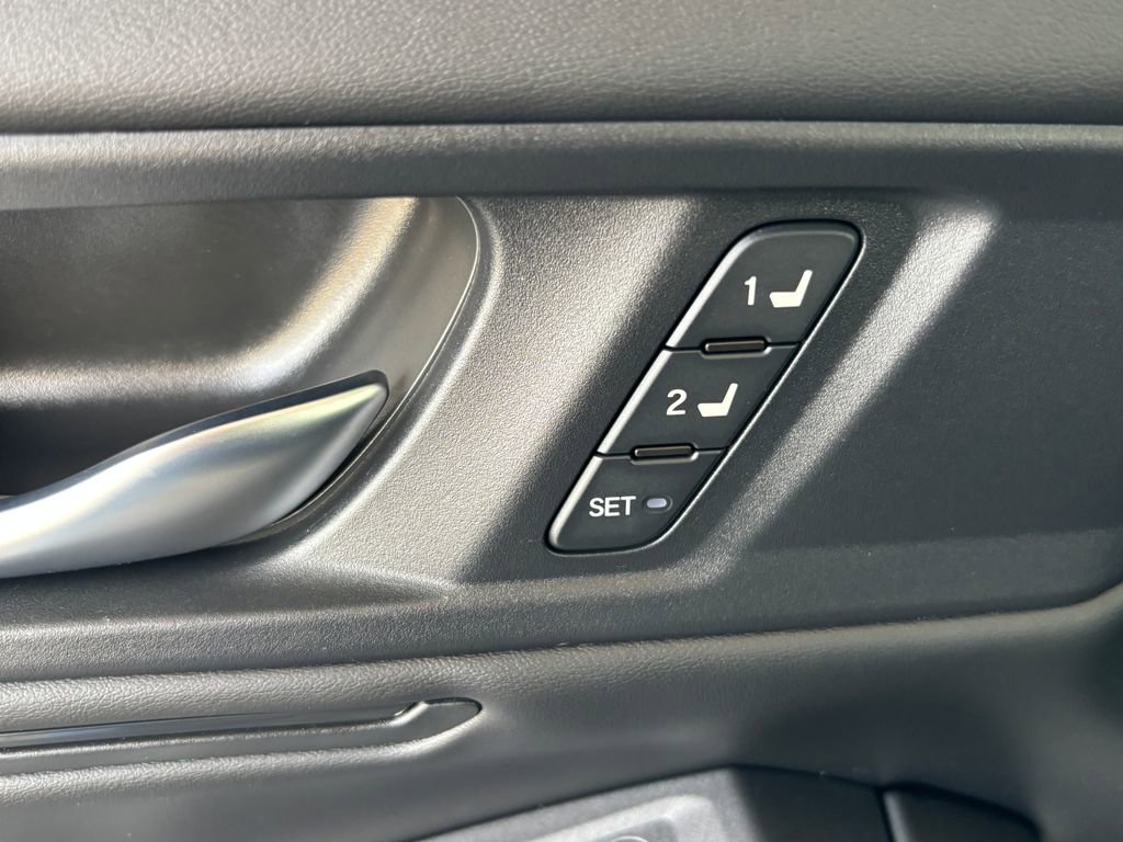 Used 2024 Honda Accord EX-L image 28