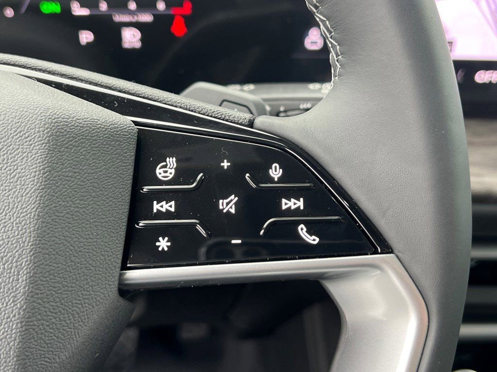 New 2025 Audi Q5 2.0T Premium Plus image 18