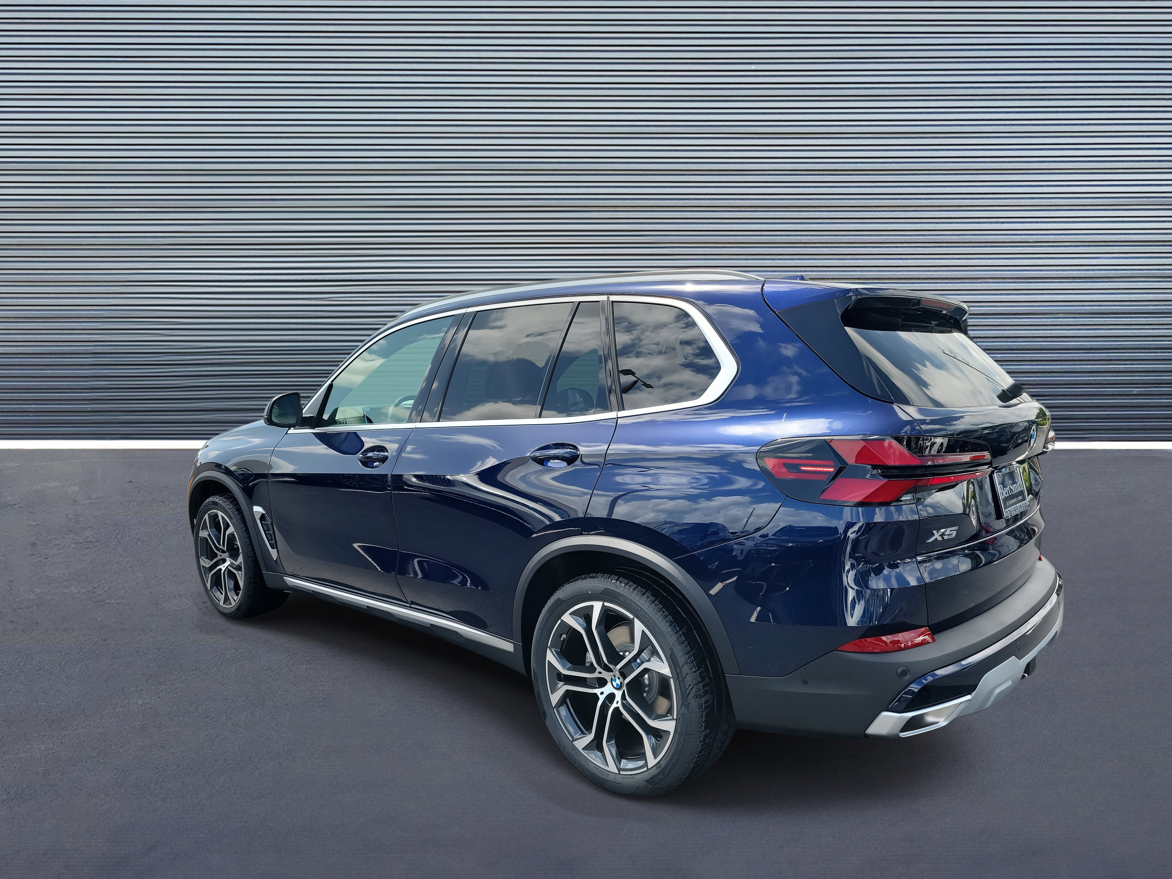 New 2026 BMW X5 sDrive40i w/ Climate Comfort Package image 4