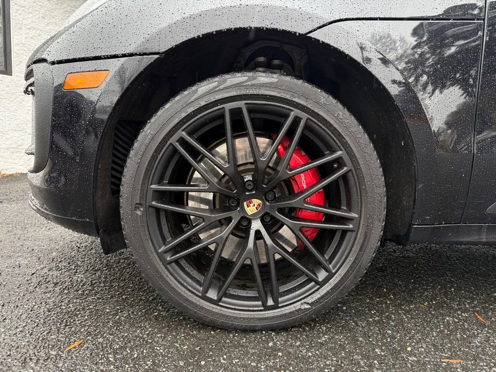 Used 2023 Porsche Macan GTS w/ Premium Package Plus image 18