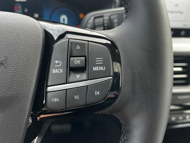 New 2024 Ford Escape SE w/ PHEV Premium Package image 12