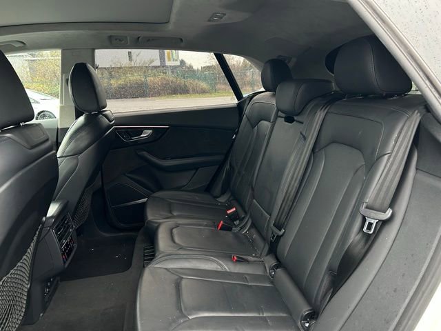 Used 2019 Audi Q8 Prestige w/ Luxury Package image 13