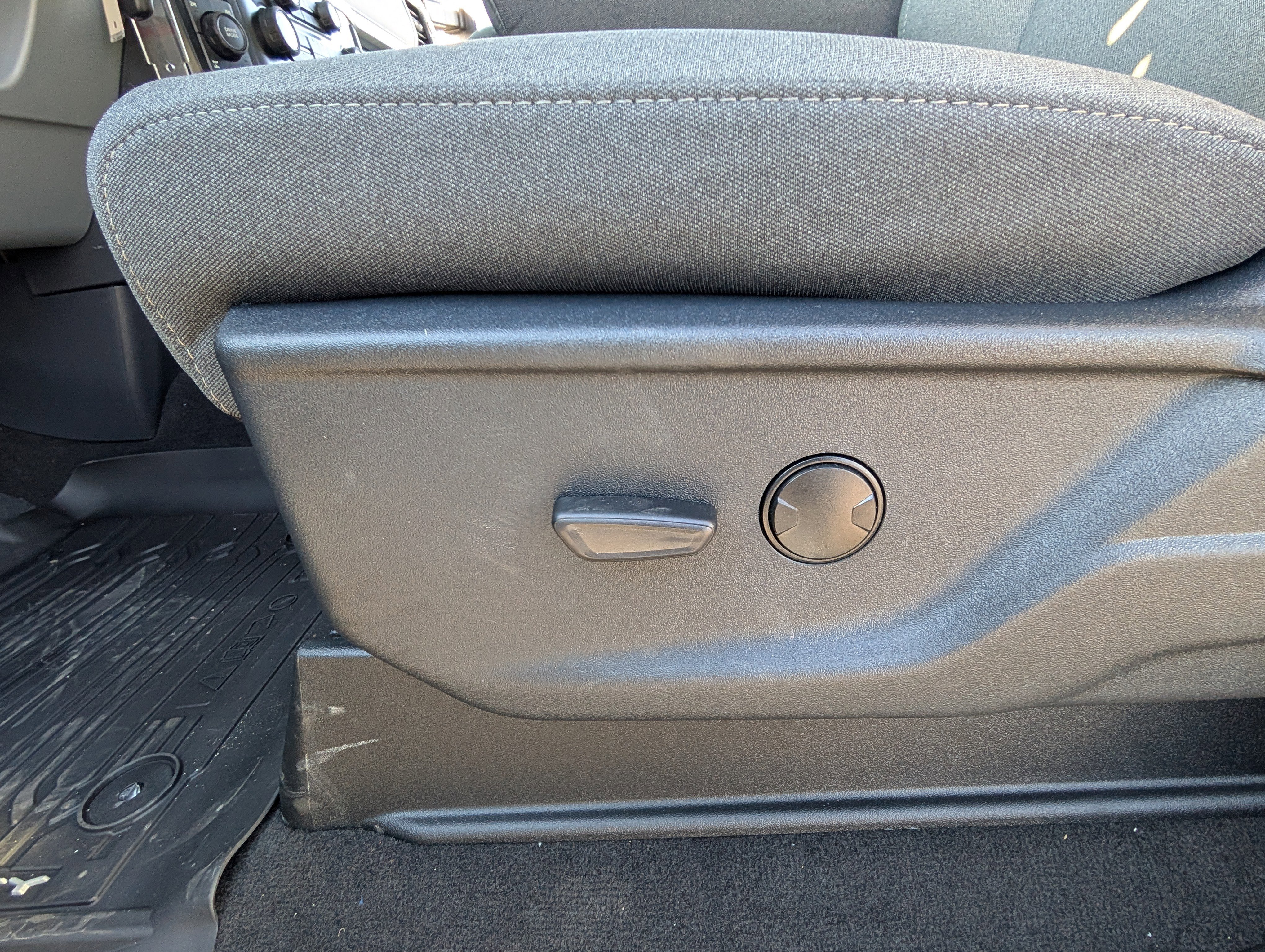 New 2026 Ford F250 XLT w/ FX4 Off-Road Package image 15