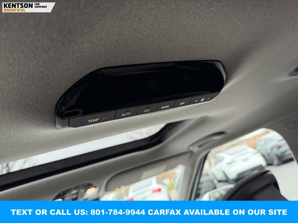 Used 2025 Kia EV9 Wind image 36