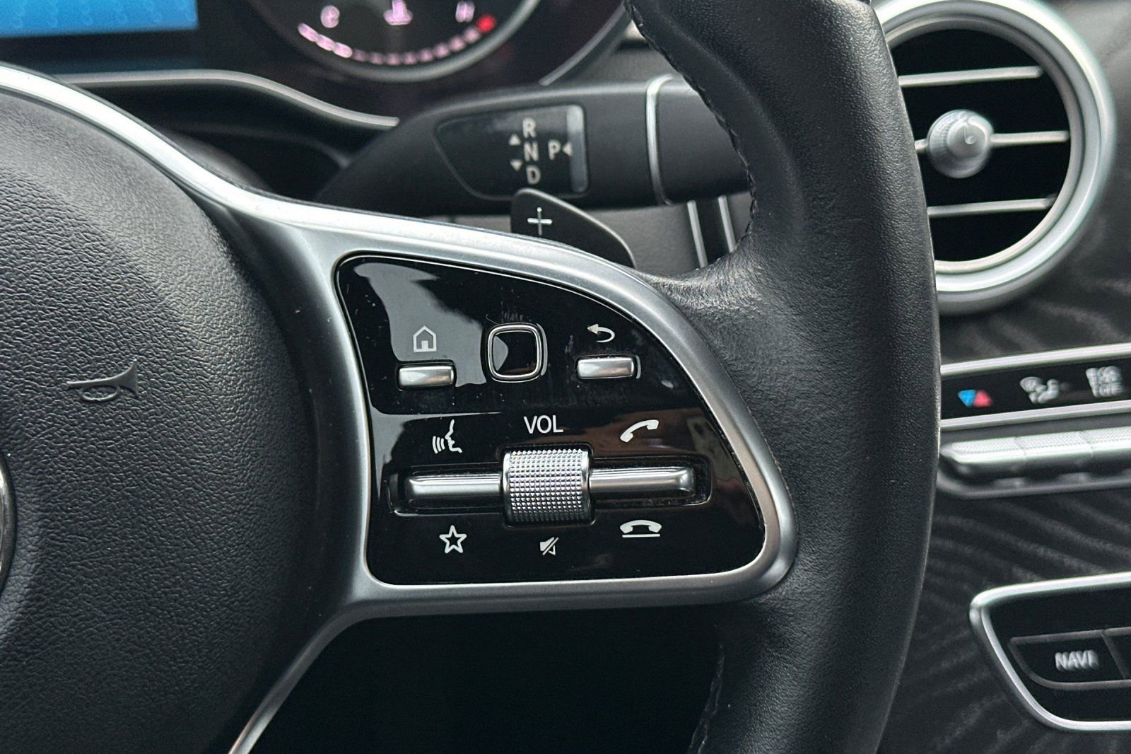 Used 2019 Mercedes-Benz C 300 Sedan image 29