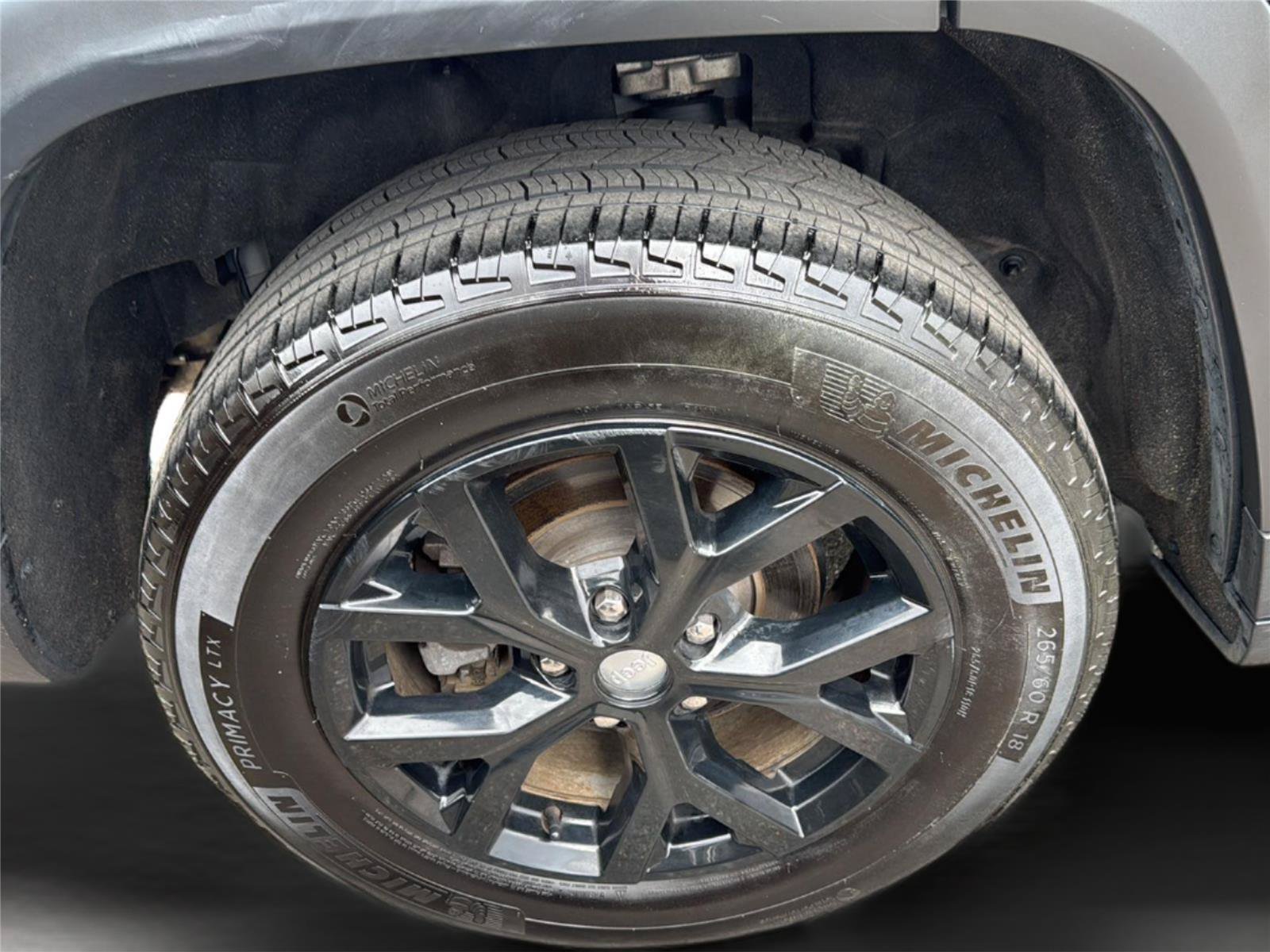 Used 2024 Jeep Grand Cherokee Limited AWD/4WD image 30