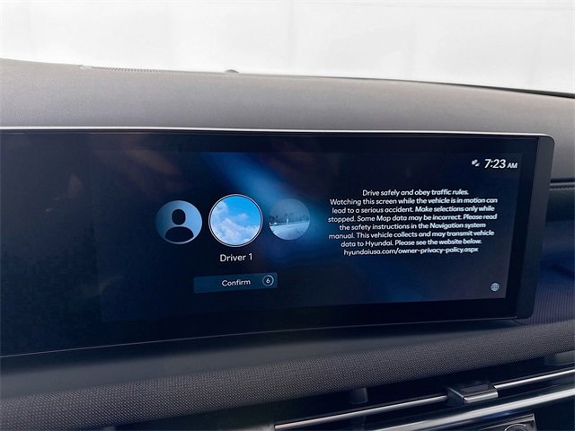 Used 2025 Hyundai Tucson Limited image 13