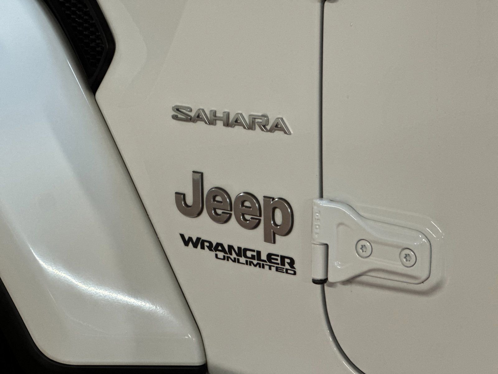 Certified 2020 Jeep Wrangler Unlimited Sahara w/ Safety Group image 25