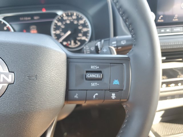 Certified 2025 Nissan Rogue SV w/ SV Premium Package AWD/4WD image 23