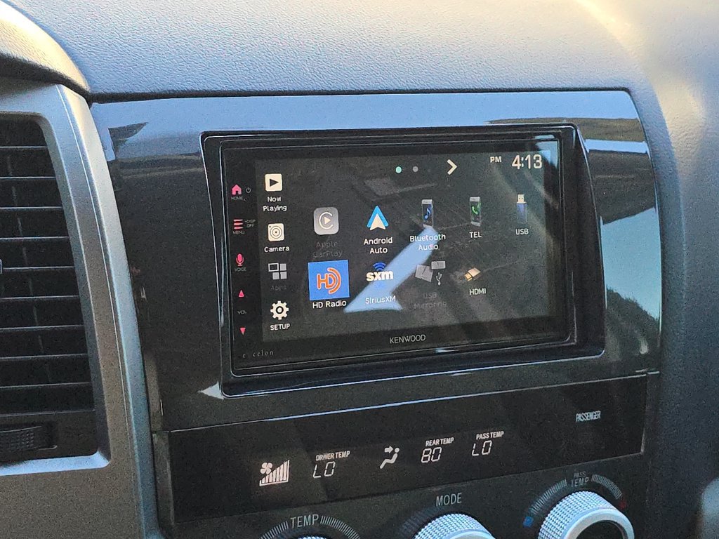 Used 2014 Toyota Sequoia SR5 AWD/4WD image 28