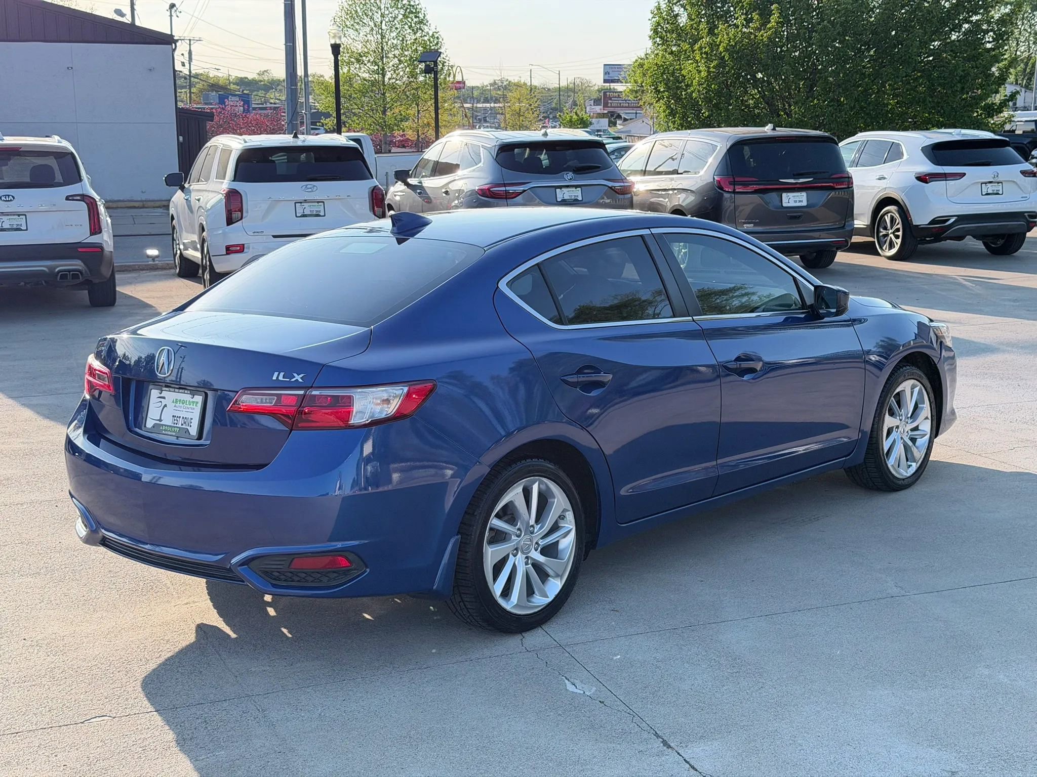 Used 2017 Acura ILX FWD image 5