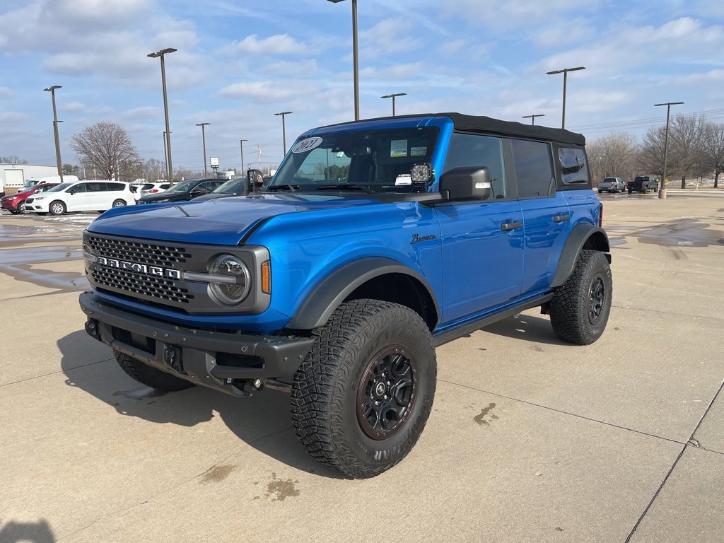 Used 2021 Ford Bronco Badlands image 2