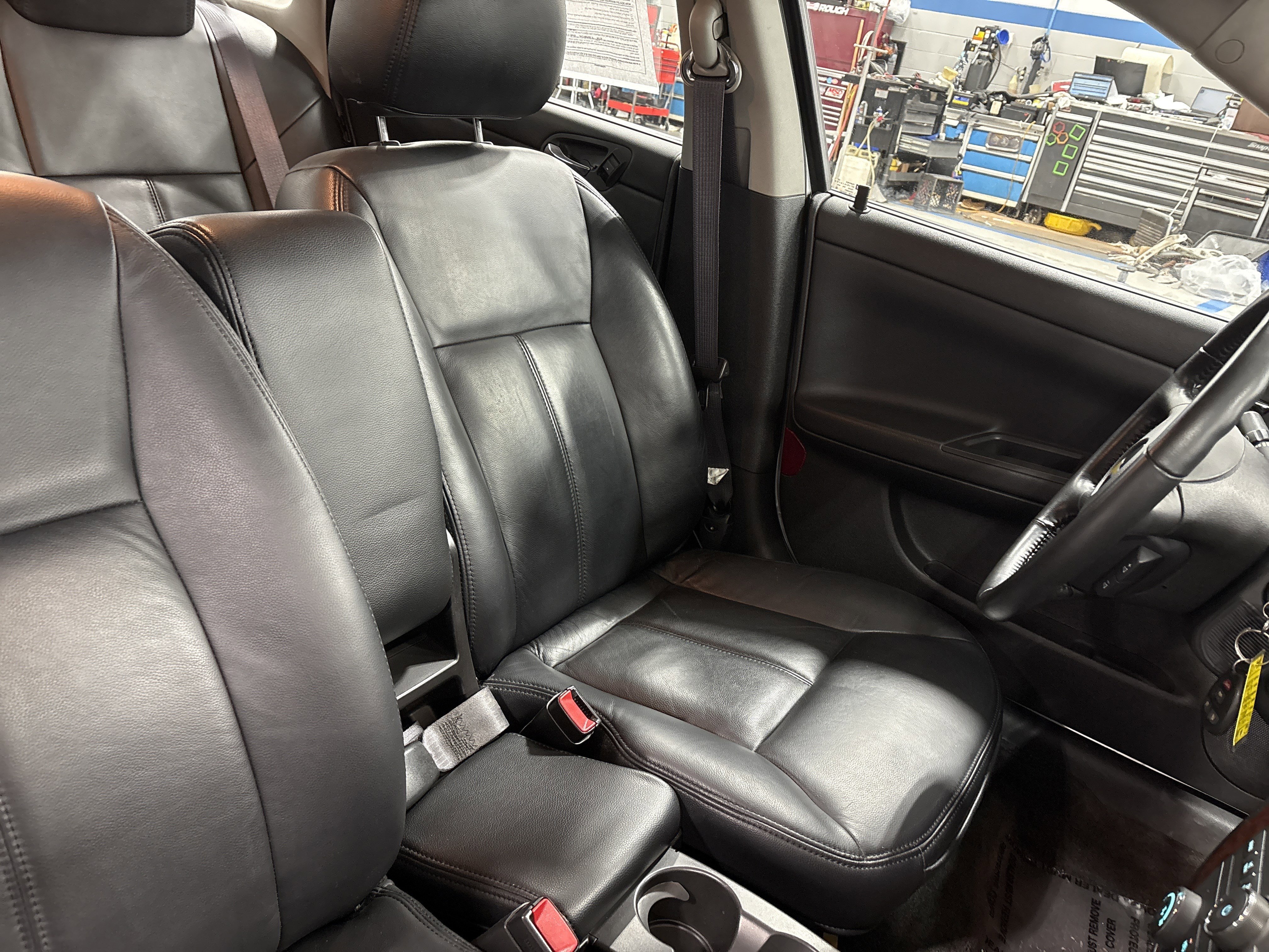 Used 2011 Chevrolet Impala LS image 22