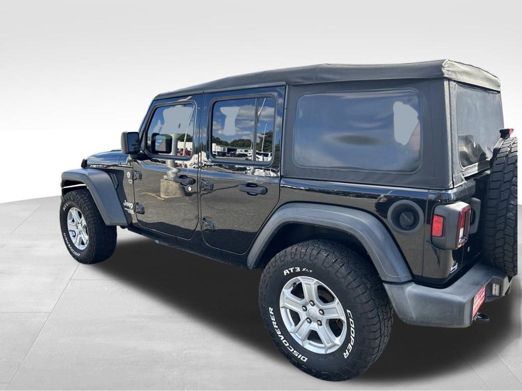 Used 2019 Jeep Wrangler Unlimited Sport S AWD/4WD image 3