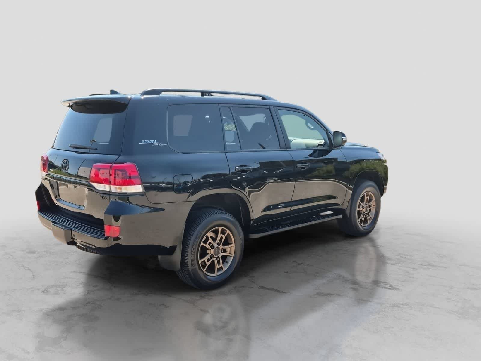 Used 2021 Toyota Land Cruiser Heritage Edition AWD/4WD image 8