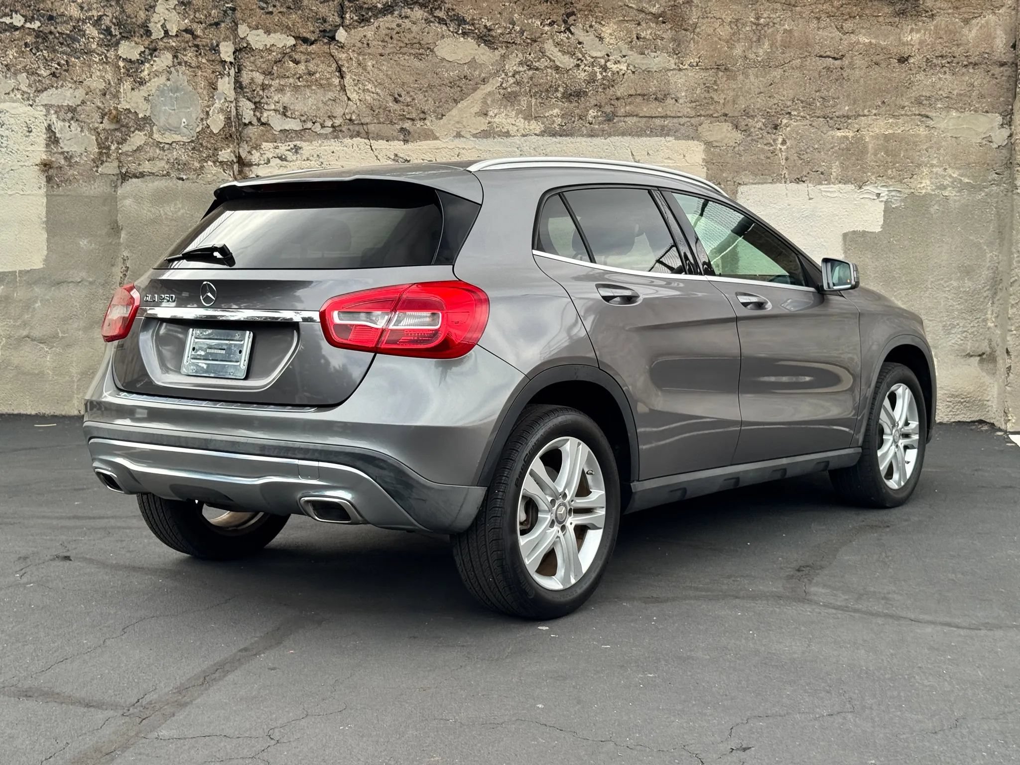 Used 2017 Mercedes-Benz GLA 250 image 4