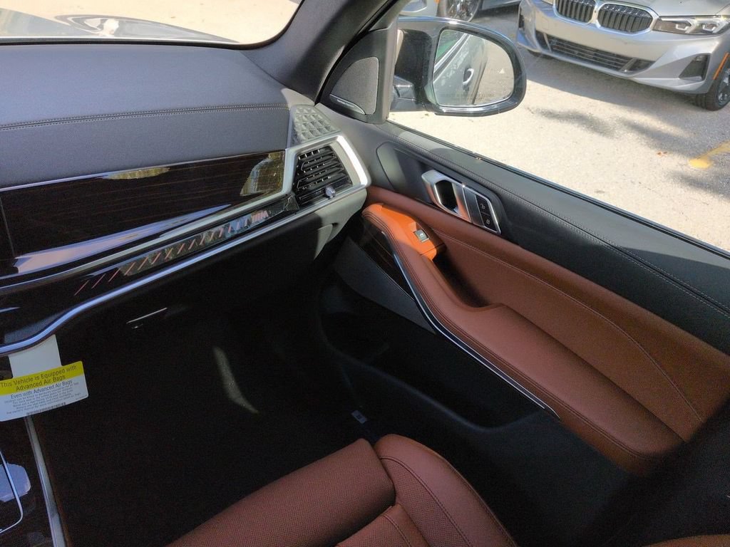New 2026 BMW X5 M60i AWD/4WD image 17