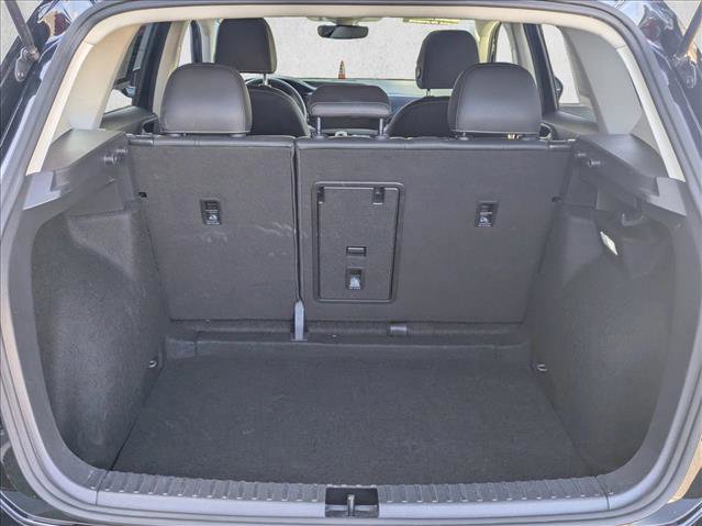 Used 2024 Volkswagen Taos SE image 6