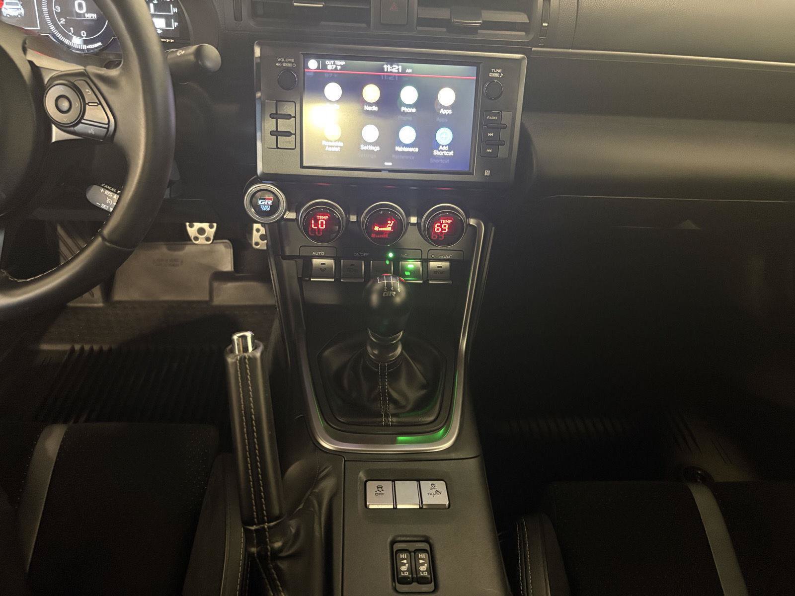 Used 2022 Toyota GR86 Premium w/ ALL Weather Mat Package (TMS) RWD image 23