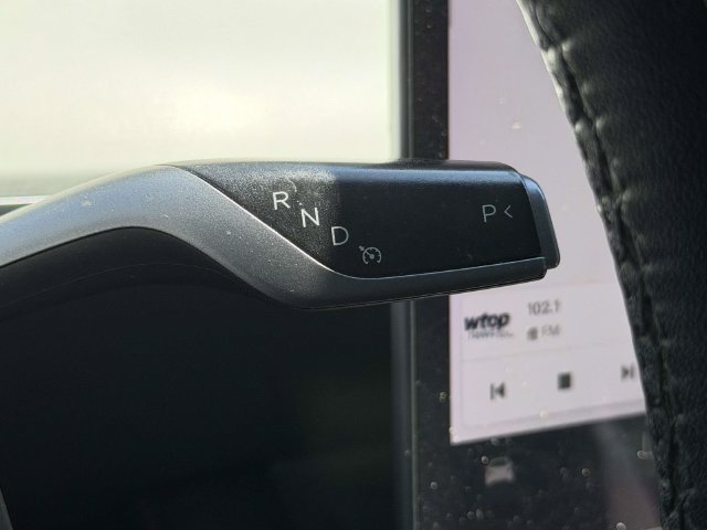 Used 2021 Tesla Model Y Long Range AWD/4WD image 21