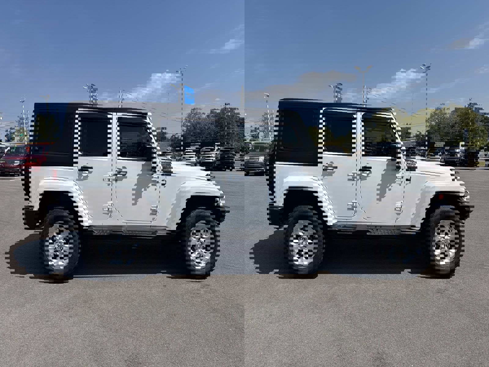 Used 2015 Jeep Wrangler Unlimited Sahara w/ Dual Top Group image 14
