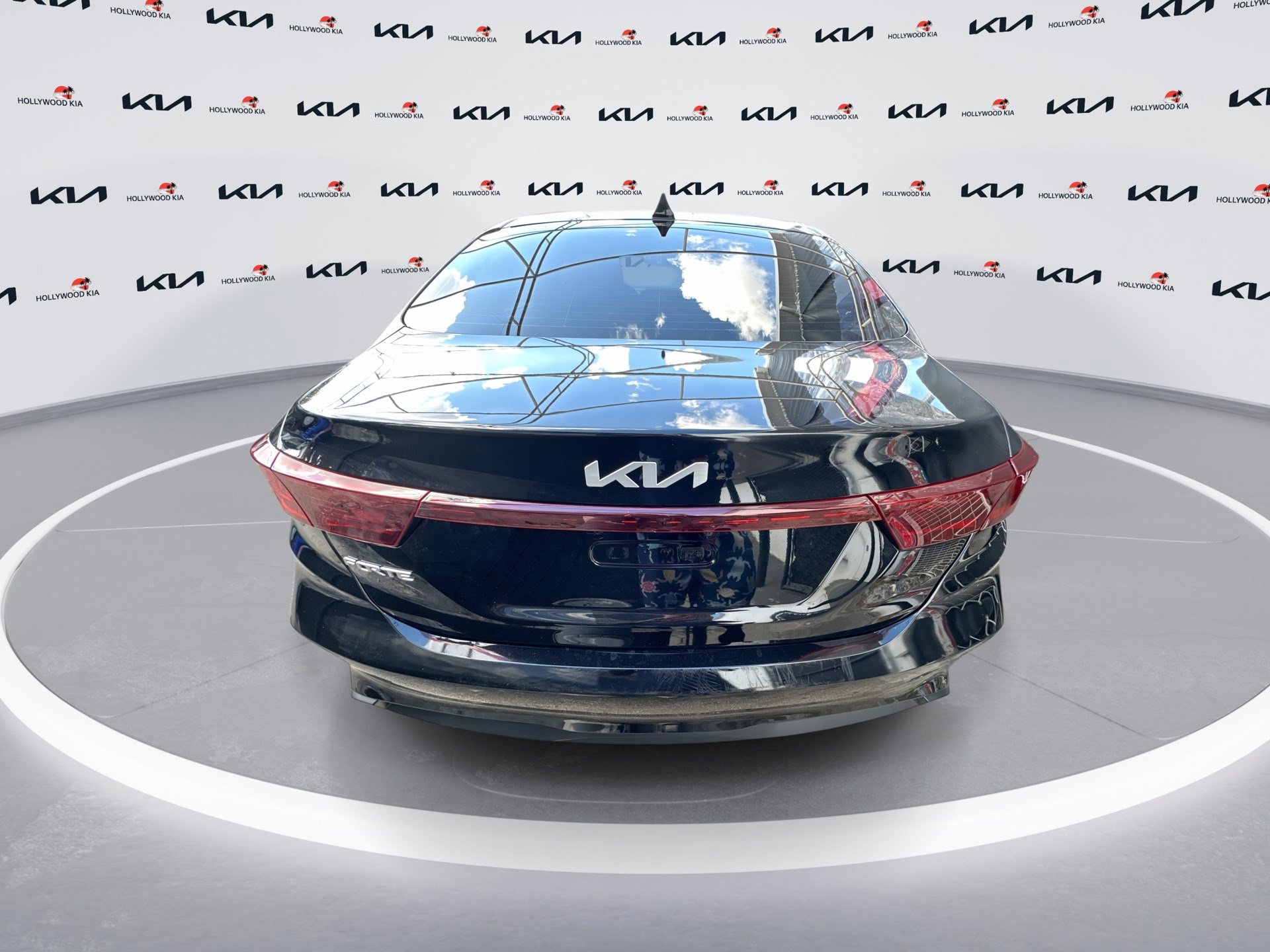 Used 2022 Kia Forte LXS image 7