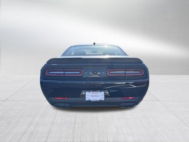 Used 2018 Dodge Challenger R/T Scat Pack RWD image 7