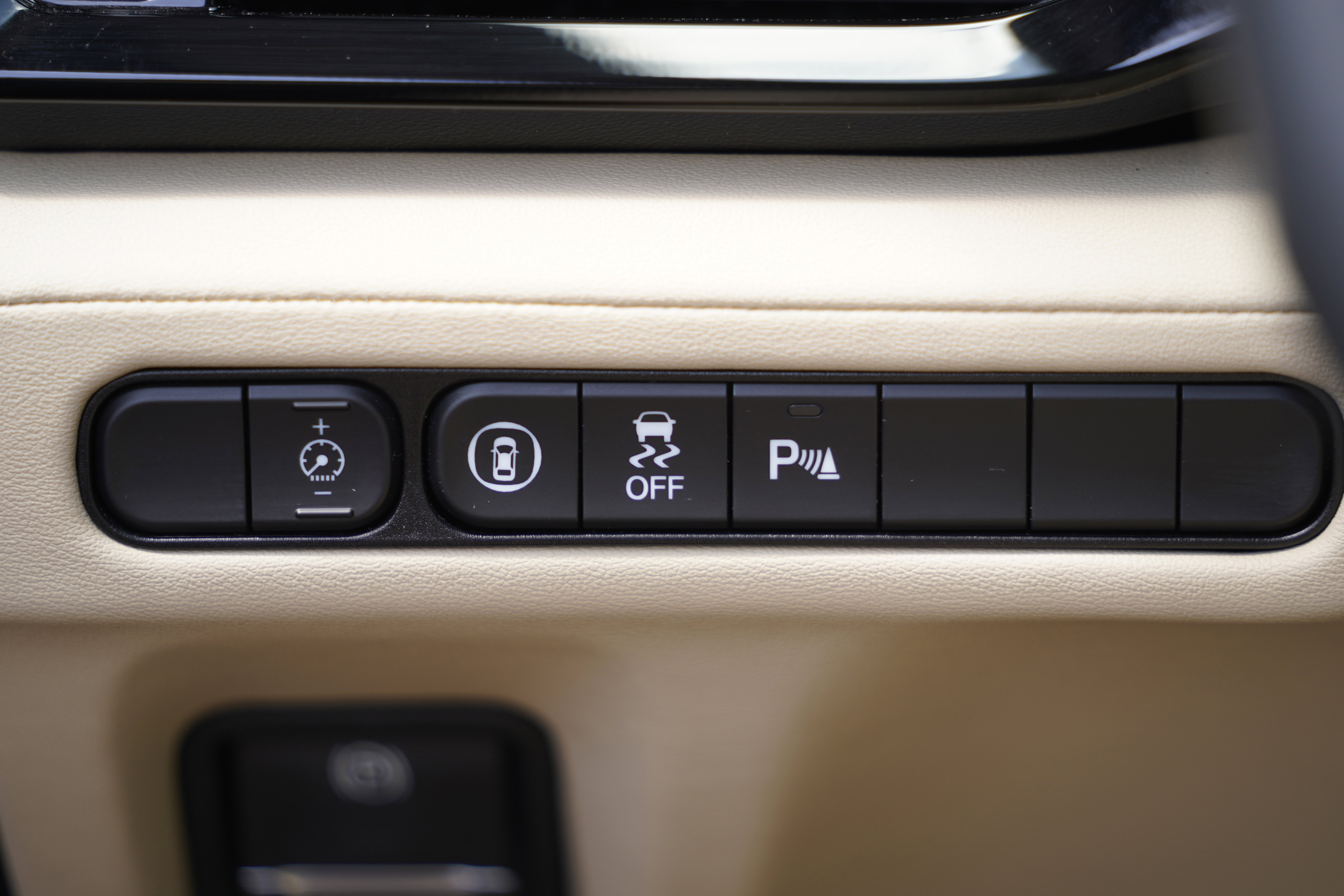 Used 2024 Acura MDX SH-AWD w/ Technology Package image 20