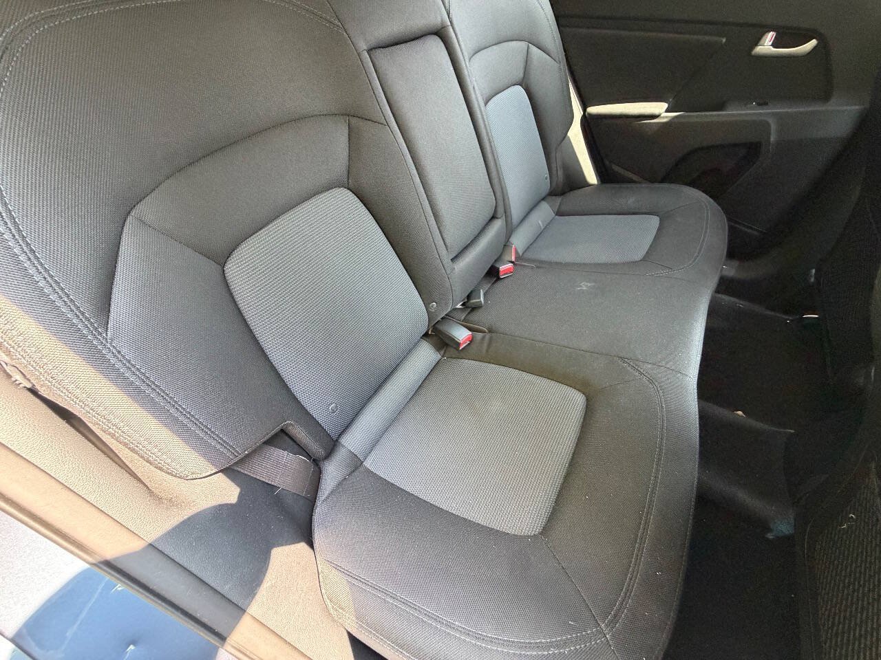 Used 2015 Kia Sportage LX AWD/4WD image 12