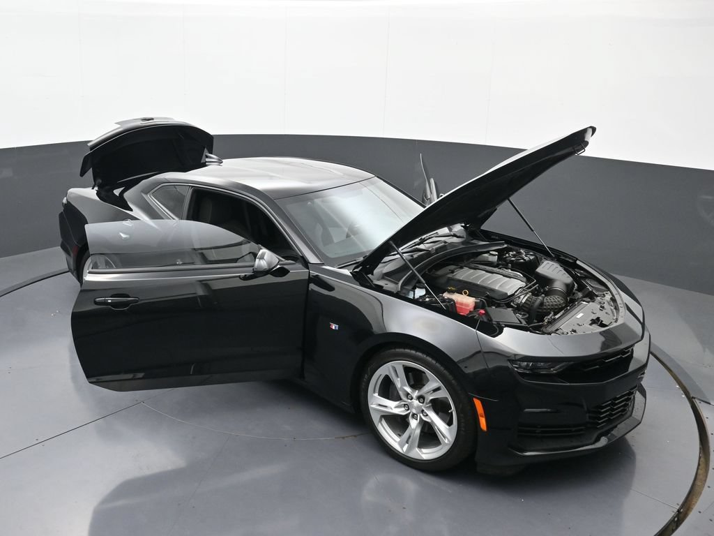Used 2019 Chevrolet Camaro SS RWD image 35