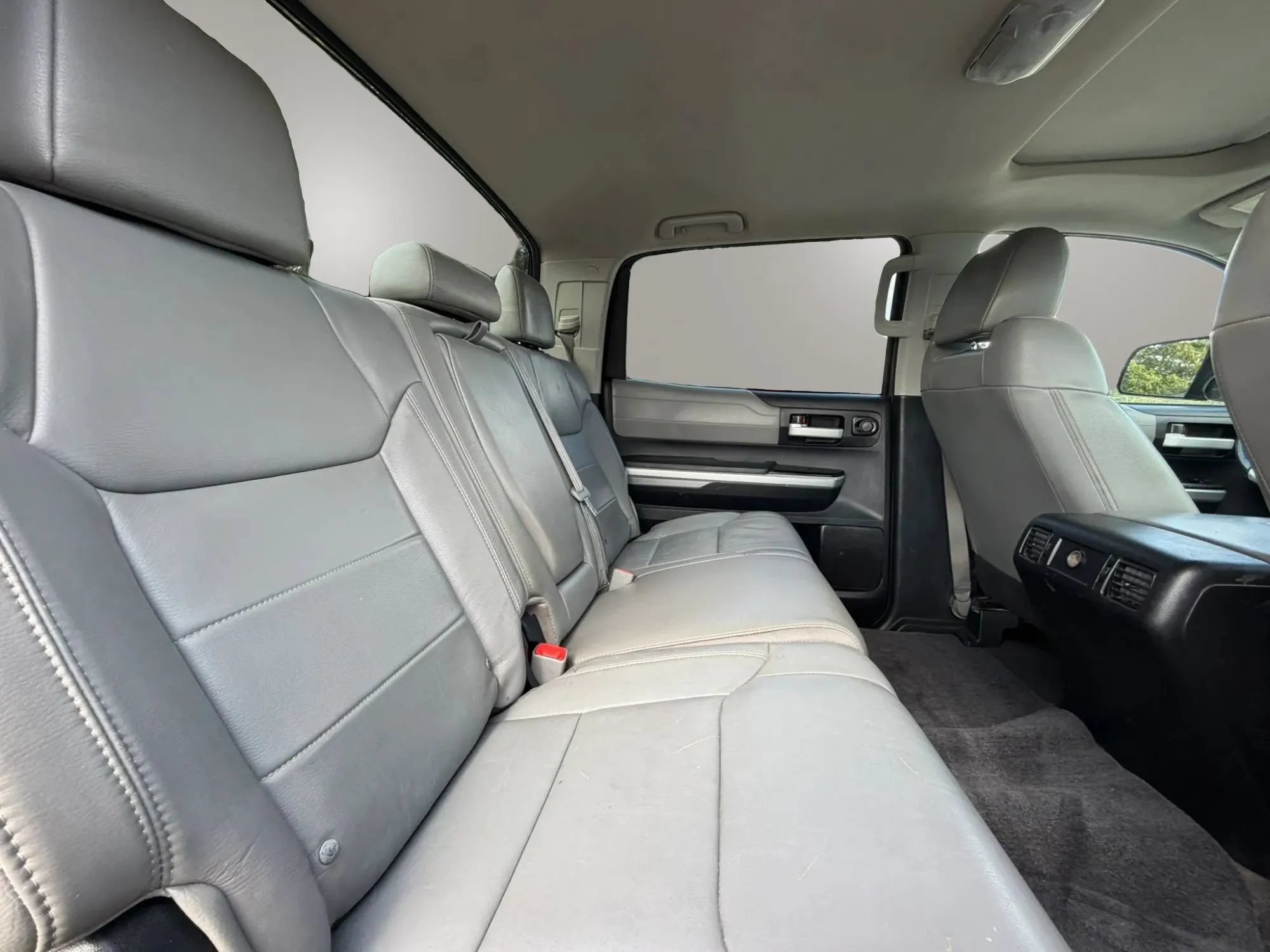 Used 2014 Toyota Tundra Limited w/ Limited Premium Package AWD/4WD image 23