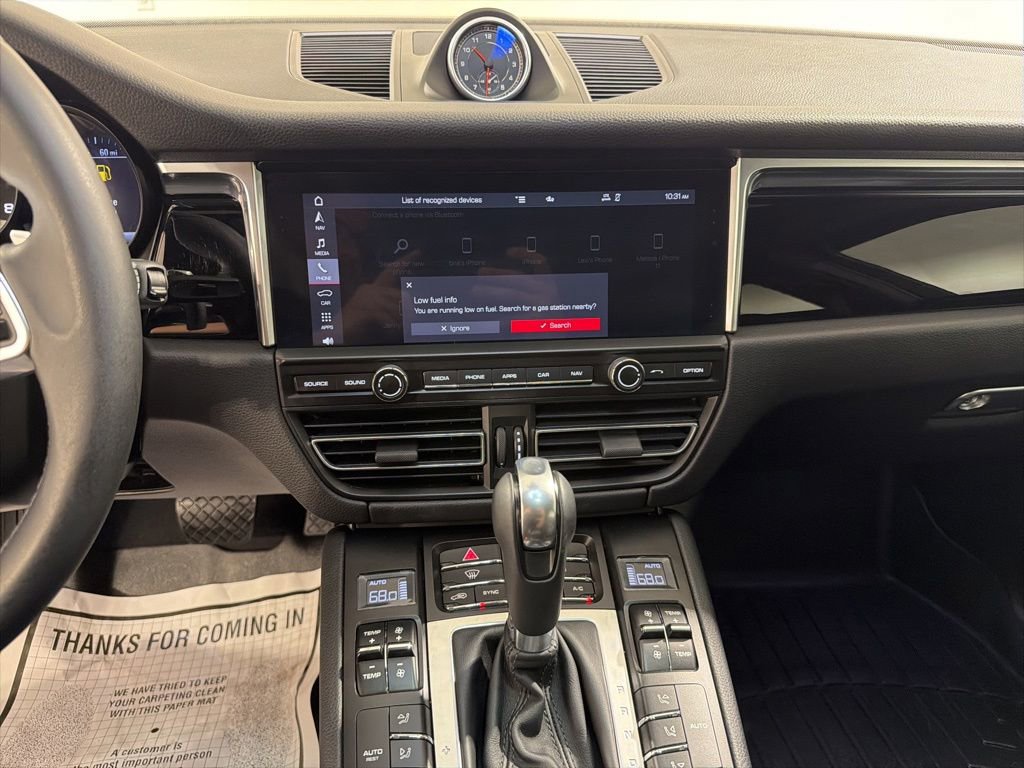 Used 2021 Porsche Macan AWD/4WD image 16