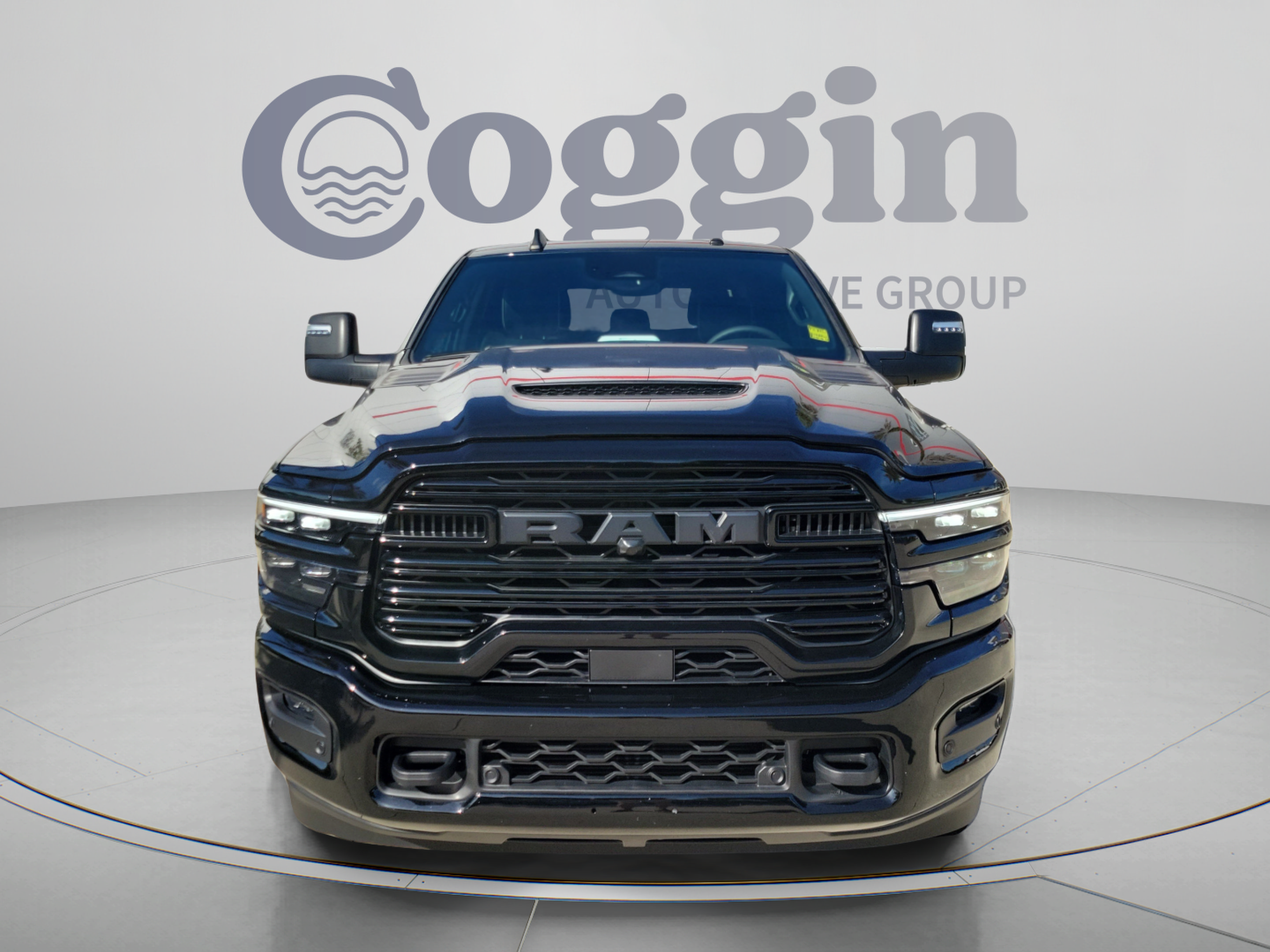 Used 2025 RAM 2500 Laramie AWD/4WD image 5