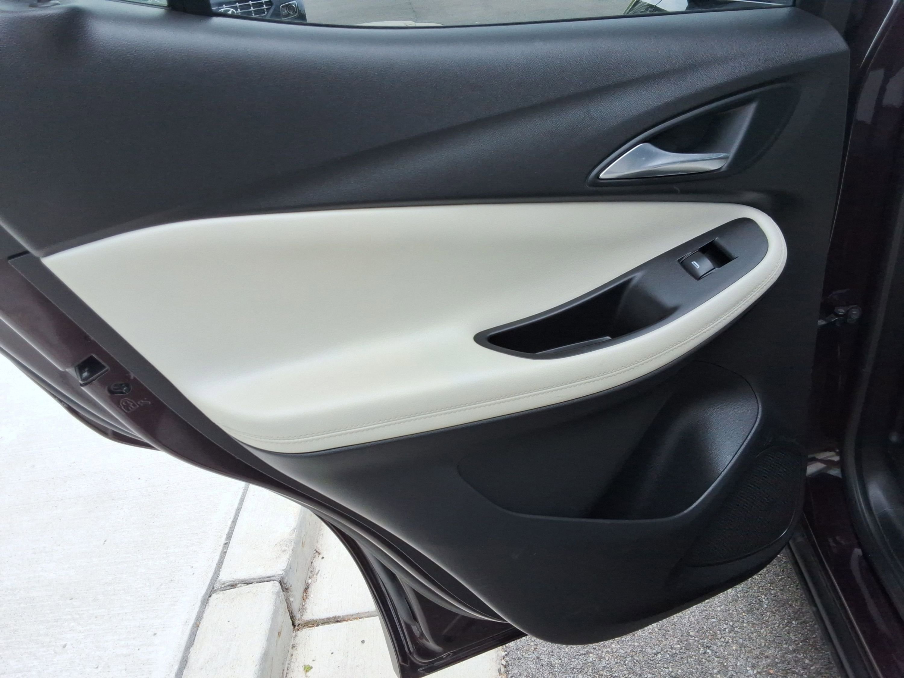 Used 2021 Buick Encore GX Select FWD image 23