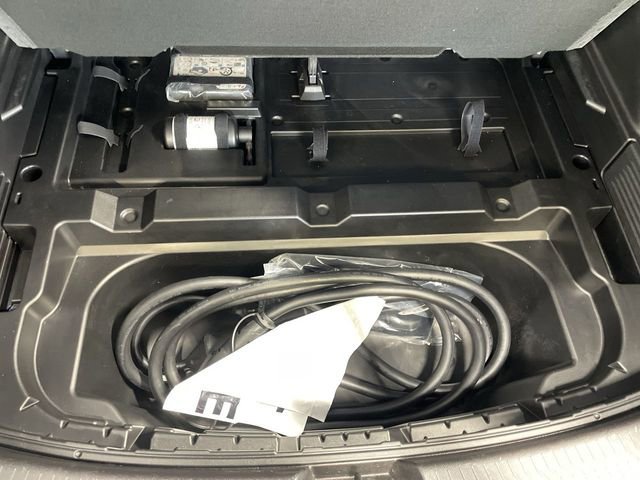 Used 2025 Chevrolet Equinox EV LT w/ Convenience Package FWD image 21