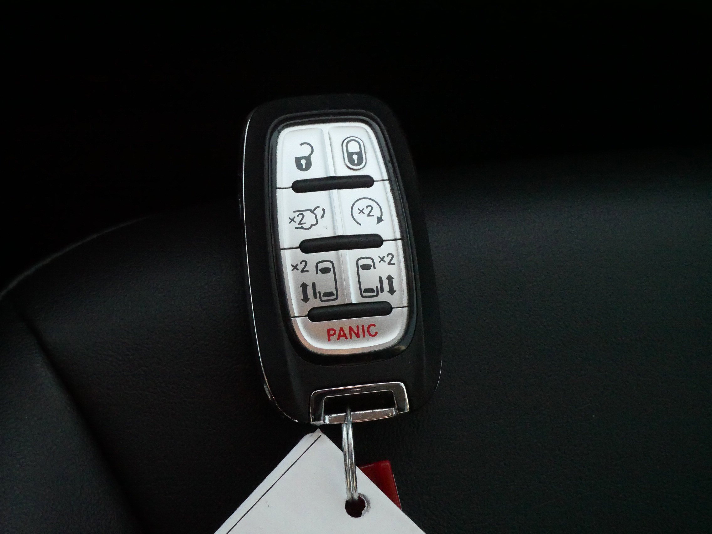 Used 2024 Chrysler Pacifica Touring-L FWD image 31