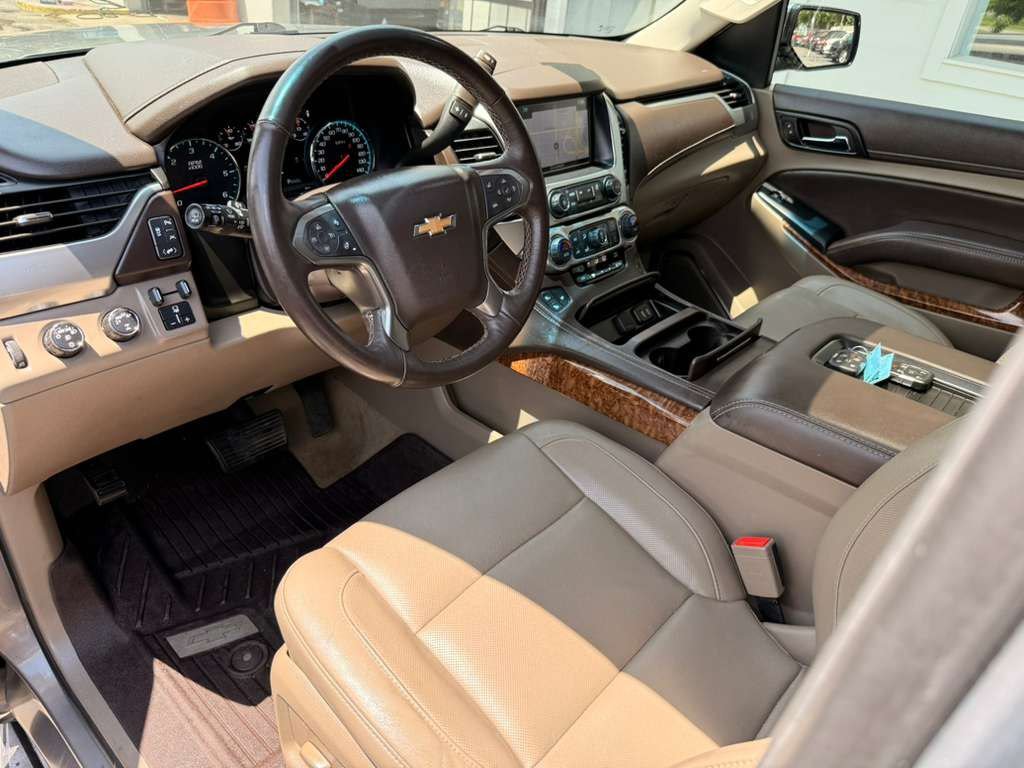 Used 2017 Chevrolet Tahoe Premier AWD/4WD image 18
