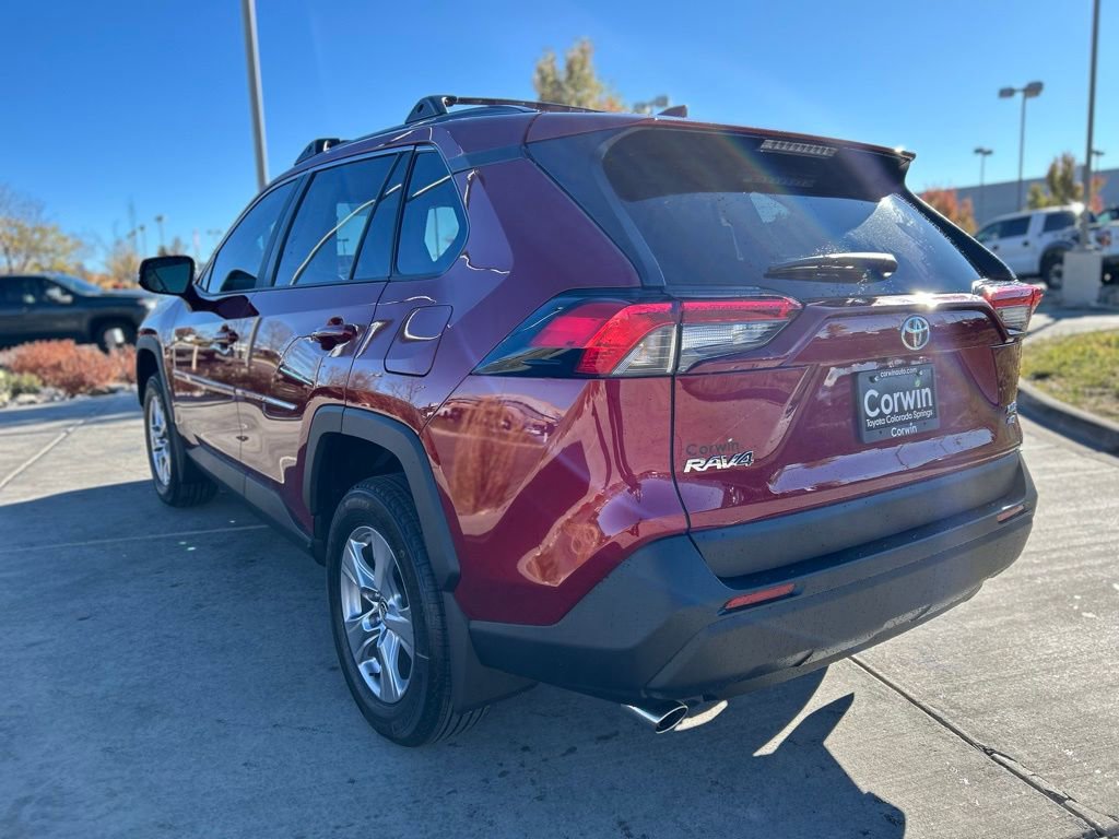 Used 2025 Toyota RAV4 XLE image 5