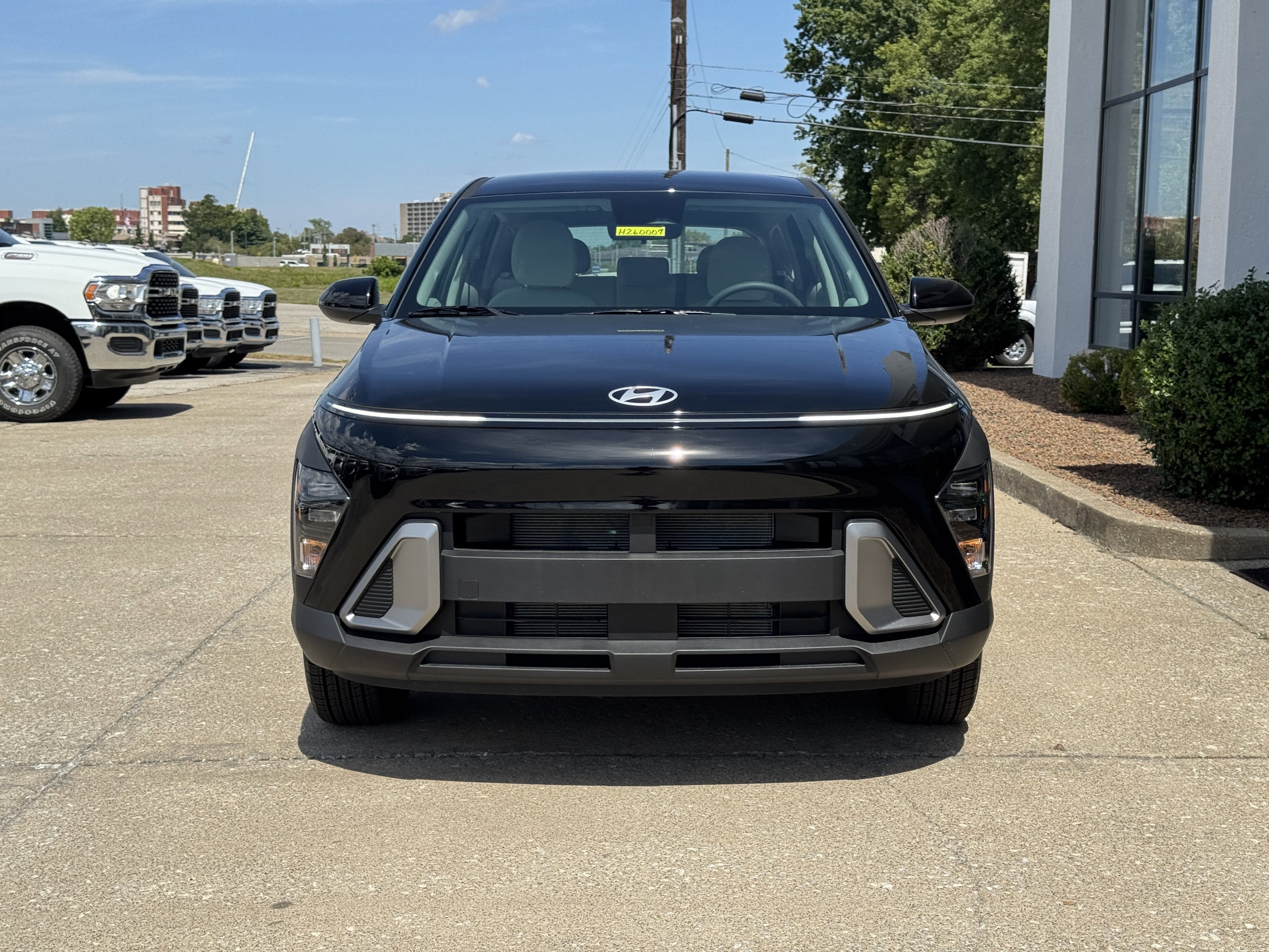 New 2026 Hyundai Kona SE image 18