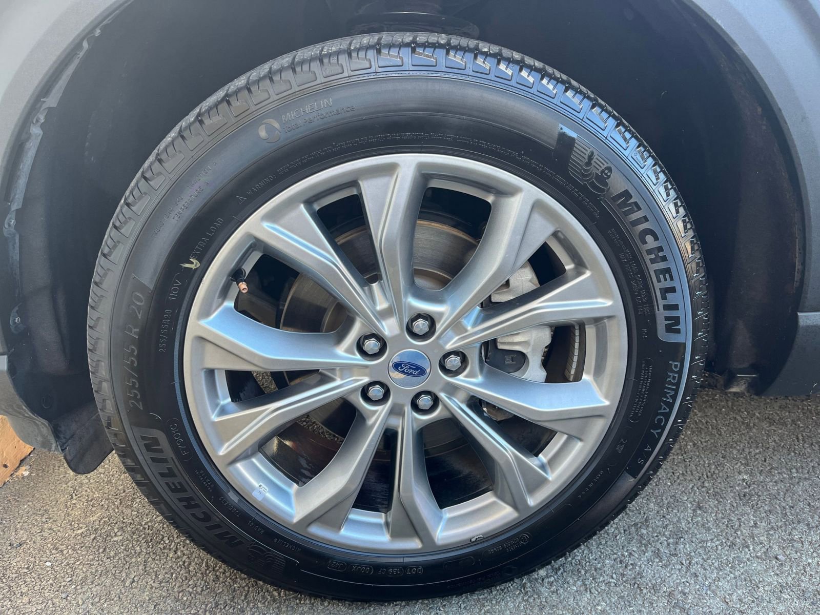 Used 2024 Ford Explorer Limited image 29