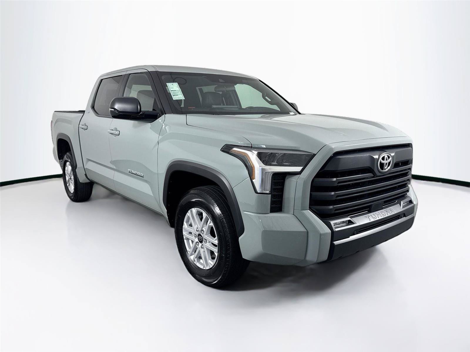 Certified 2025 Toyota Tundra SR5 w/ SR5 Premium Package AWD/4WD image 10