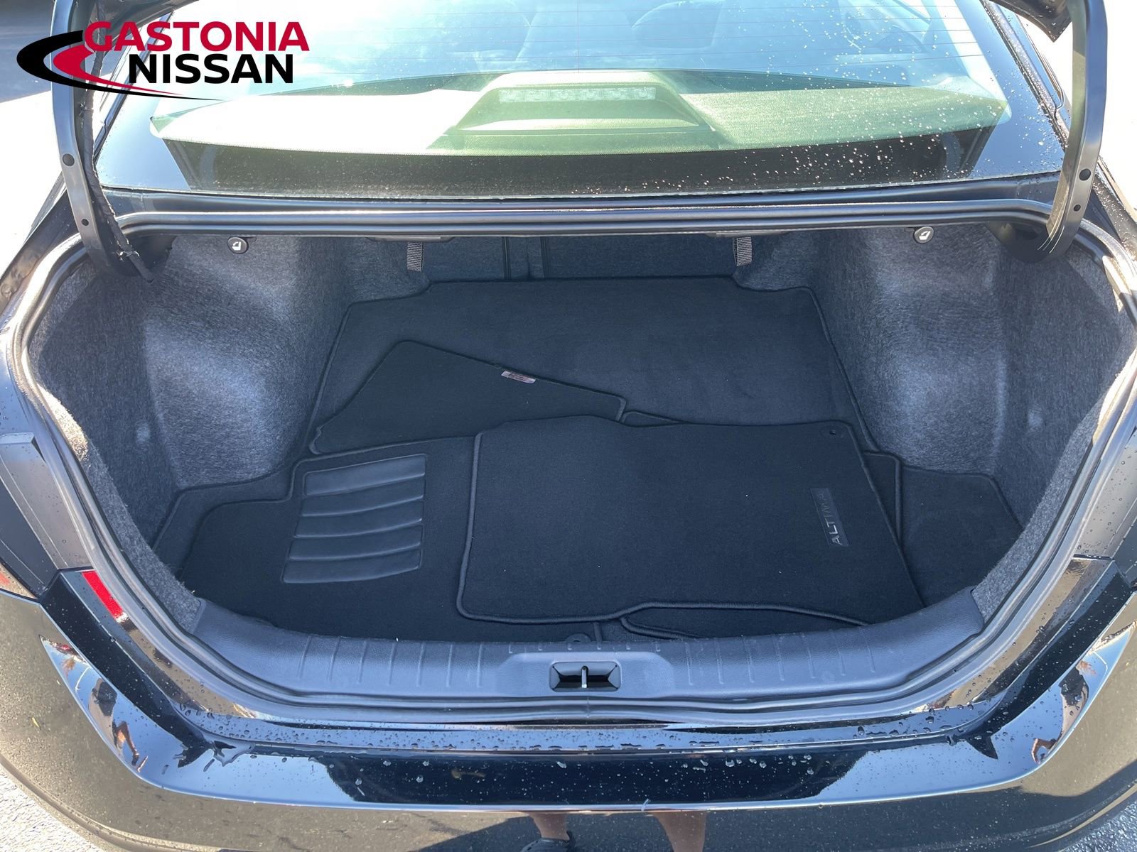 Used 2023 Nissan Altima 2.5 SV image 19