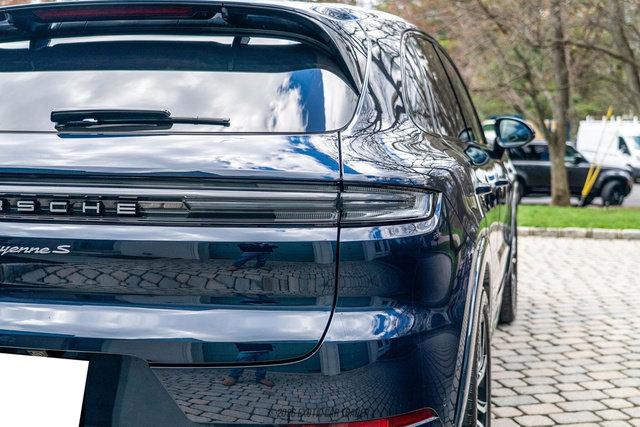 Used 2024 Porsche Cayenne S image 89